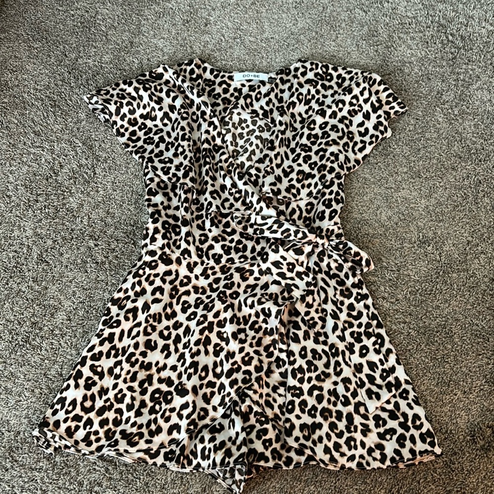 Leopard print romper women’s size small